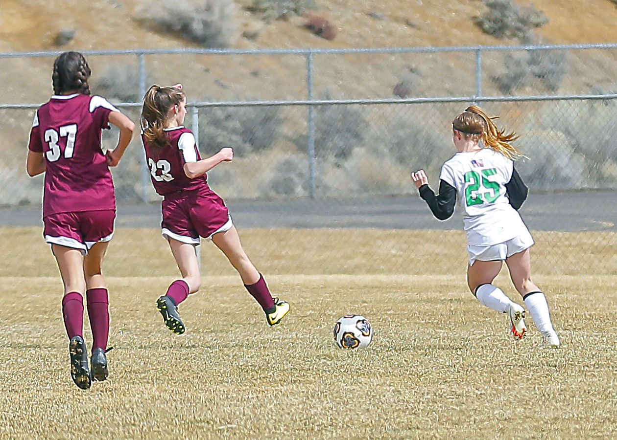 Fallon at Elko Girls Soccer 29.jpg